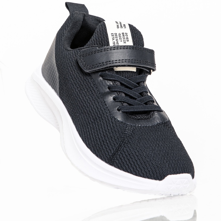 Sneakers "Breeze star"